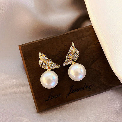 2025 New Korean Style Contracted Heart Pearl Earrings For Women Sweet Flower Zircon Geometric Stud Earring Girl Party Jewelry